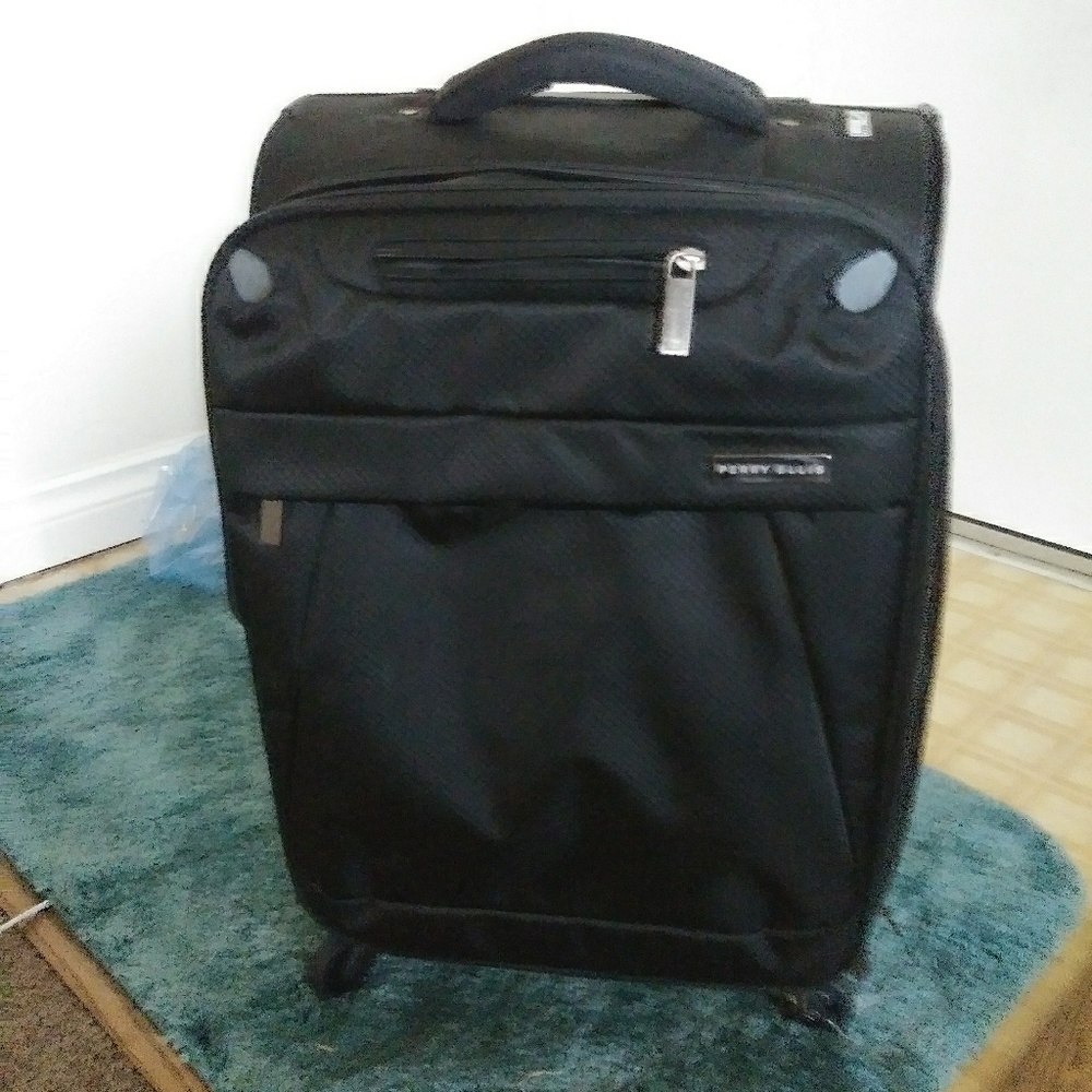 Perry Ellis carry on suit case